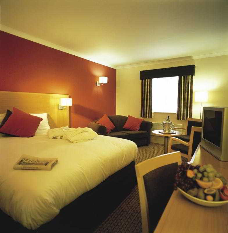 Village Hotel Manchester ハイド 部屋 写真